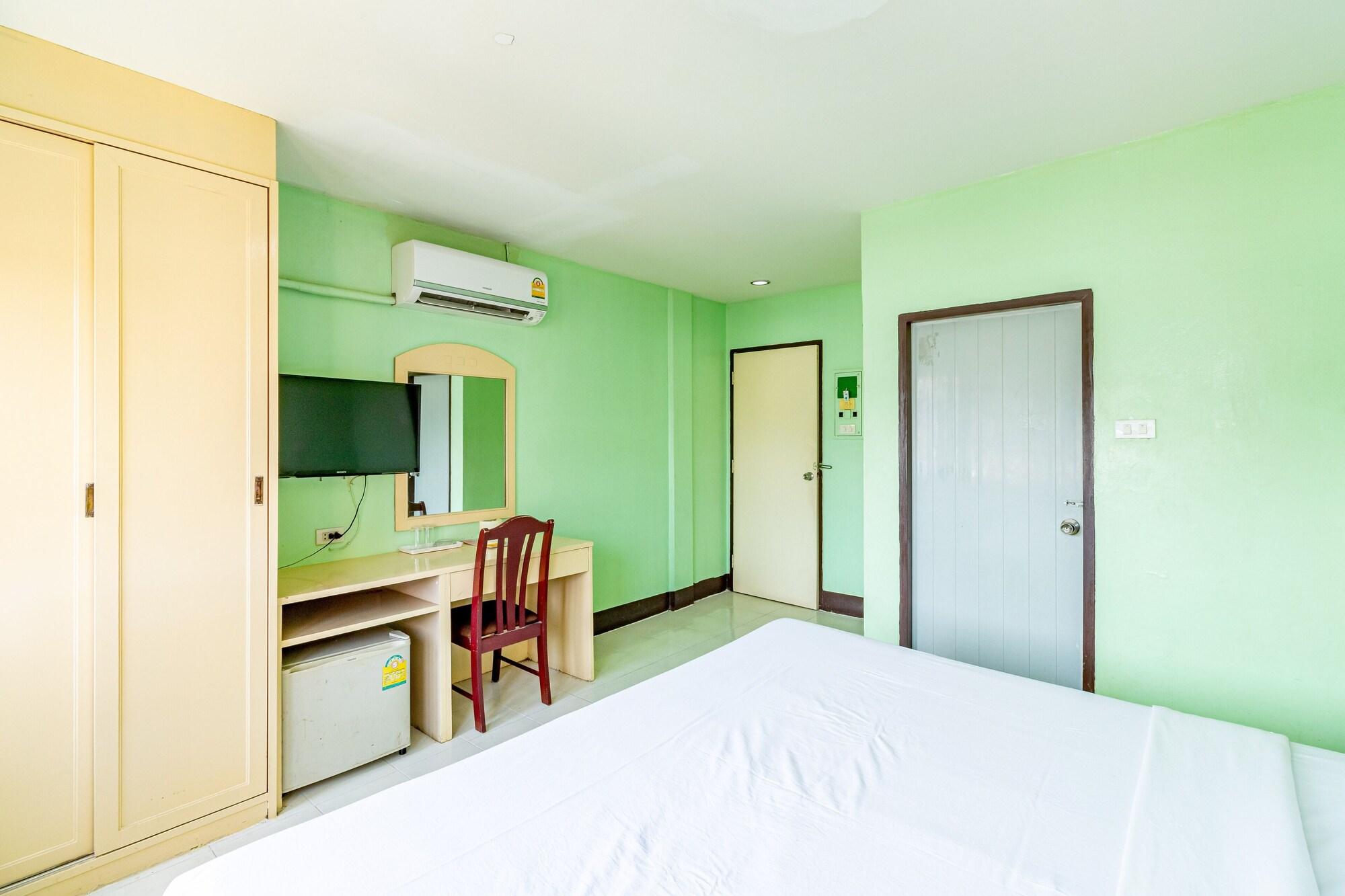 Woodlands Inn Hotel Бангкок Экстерьер фото